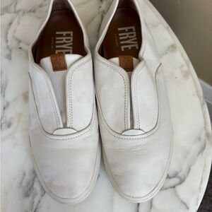 Frye Shoes Womens 7.5 M Maya CVO Slip On Sneakers White Leather Casual Classic